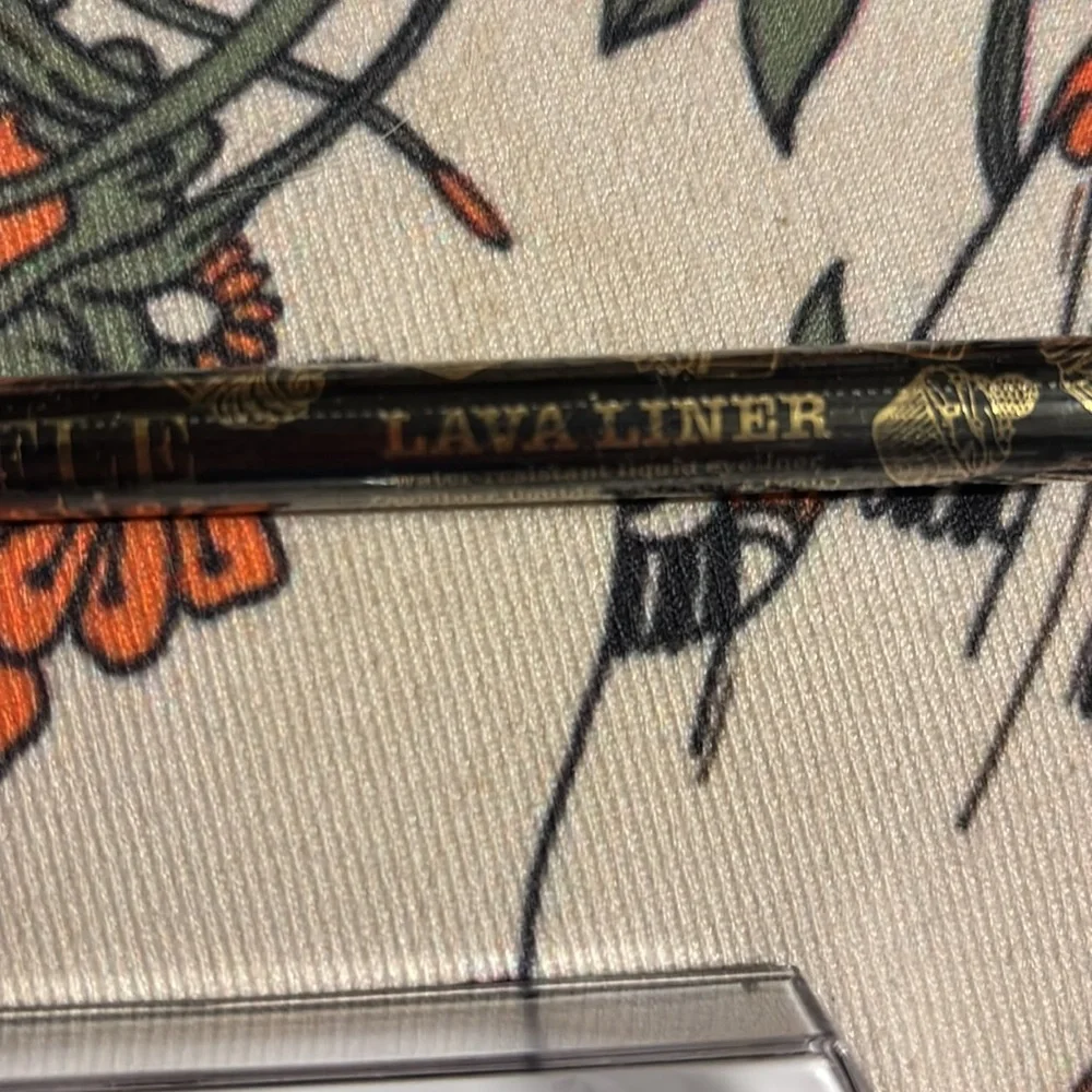 Trifle Lava Liner + Lashes